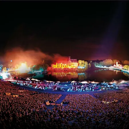 ゲストハウス Les Penates 3*