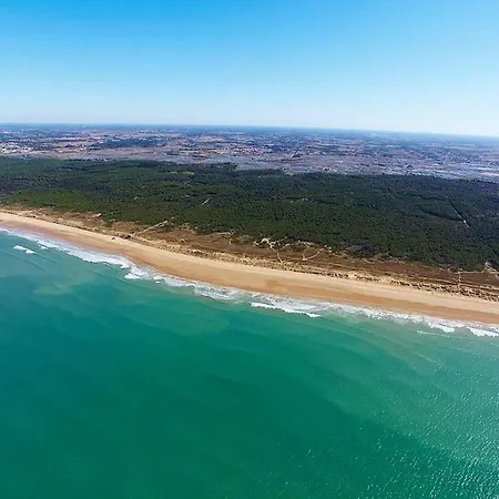 ゲストハウス Les Penates